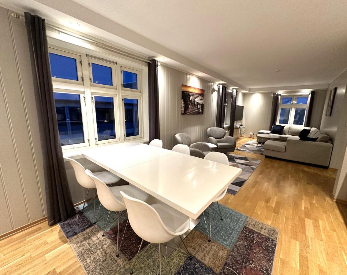 Stetind - Modern Apartment With Free Parking Narvik Eksteriør billede