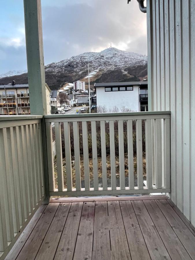 Stetind - Modern Apartment With Free Parking Narvik Eksteriør billede
